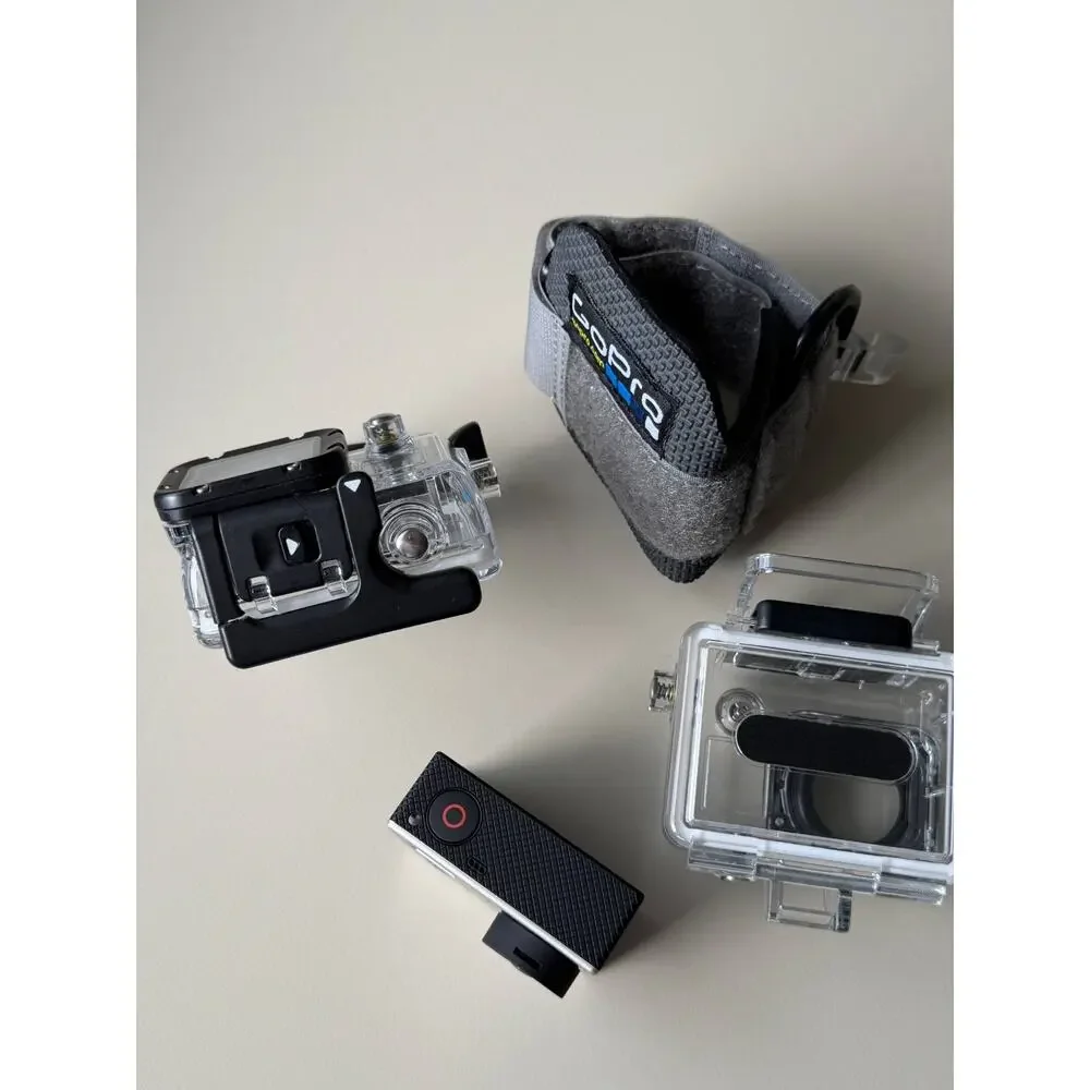 GoPro Hero 3 Silver Action Camera w/Memory Card USB Extras Cases Full KIT WORKS